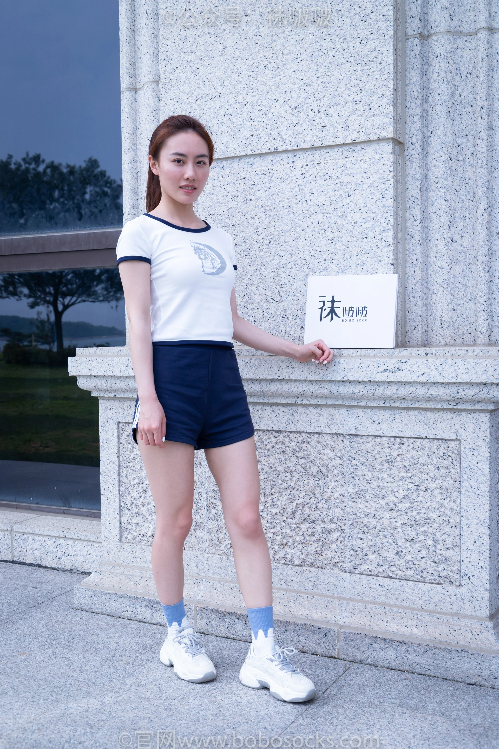 [BoBoSocks袜啵啵]NO.028 小米-运动鞋、白棉袜、裸足 0